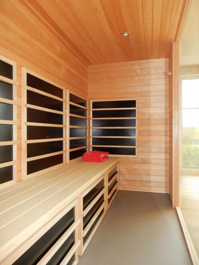 Bedrijfsgebouw met prachtige  woonst 