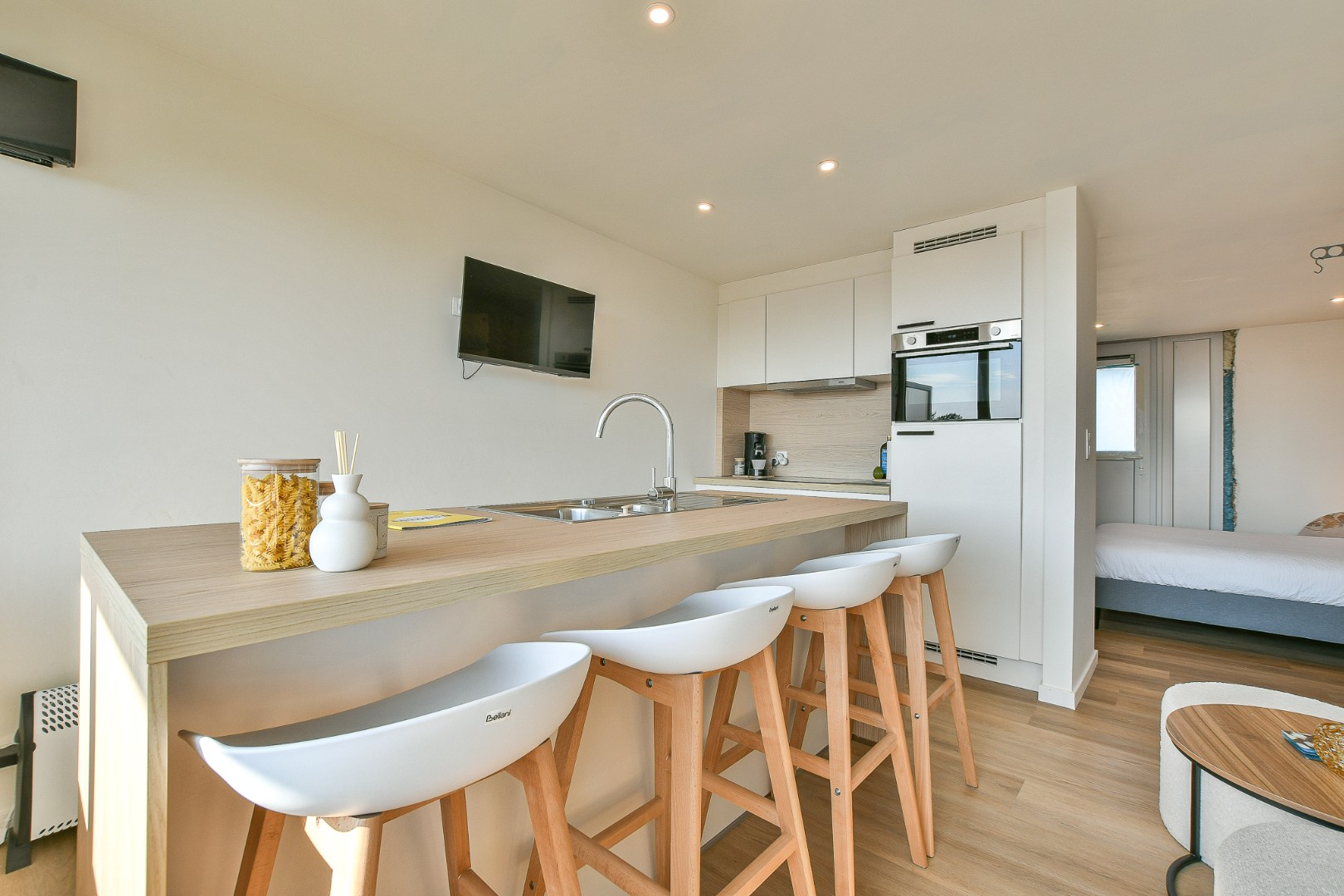 Verzorgd éénslaapkamerappartement met terras en staanplaats in Vosseslag 