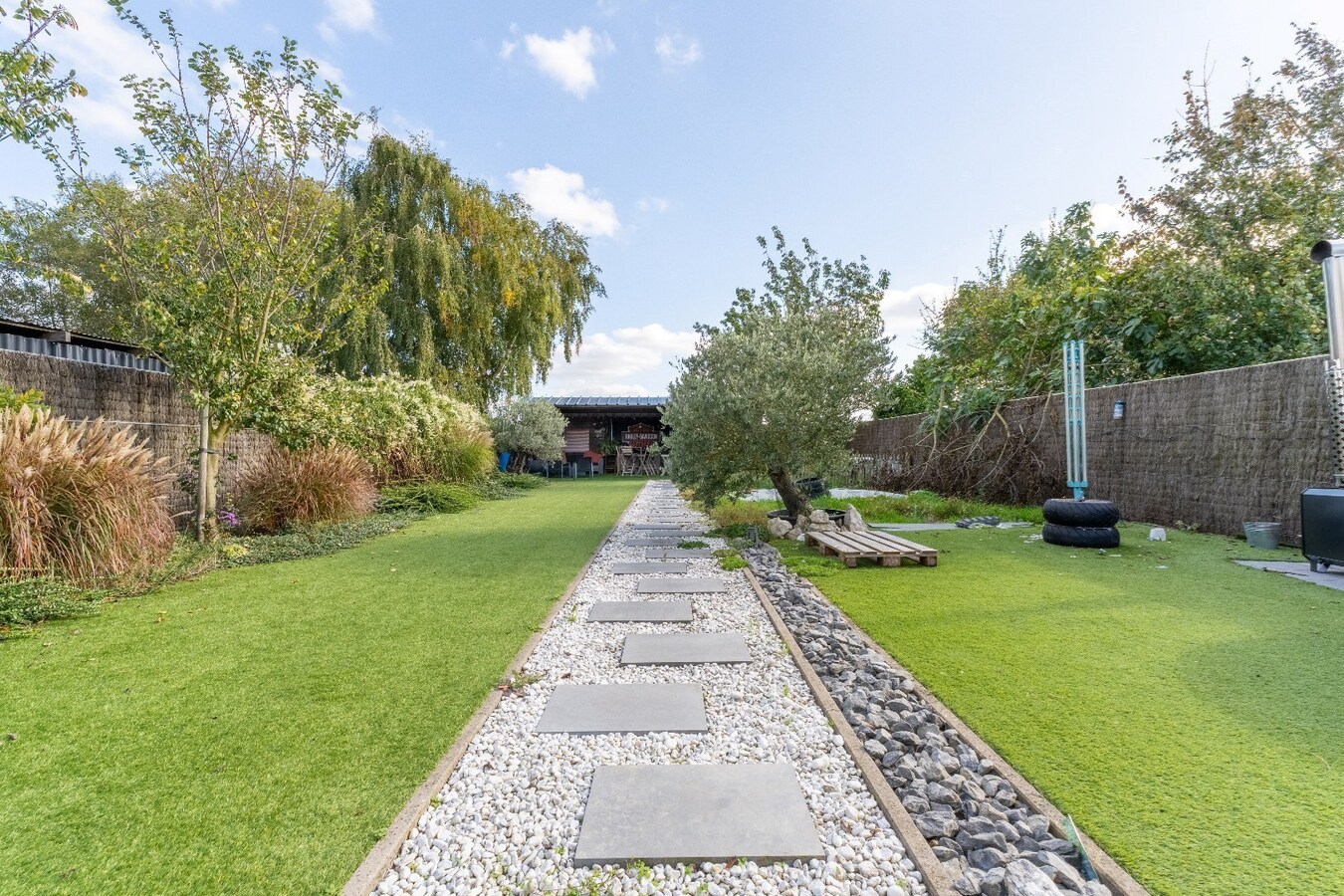 🏡 Te koop in Houthulst – Ruime open bebouwing op 600 m² met grote garage 