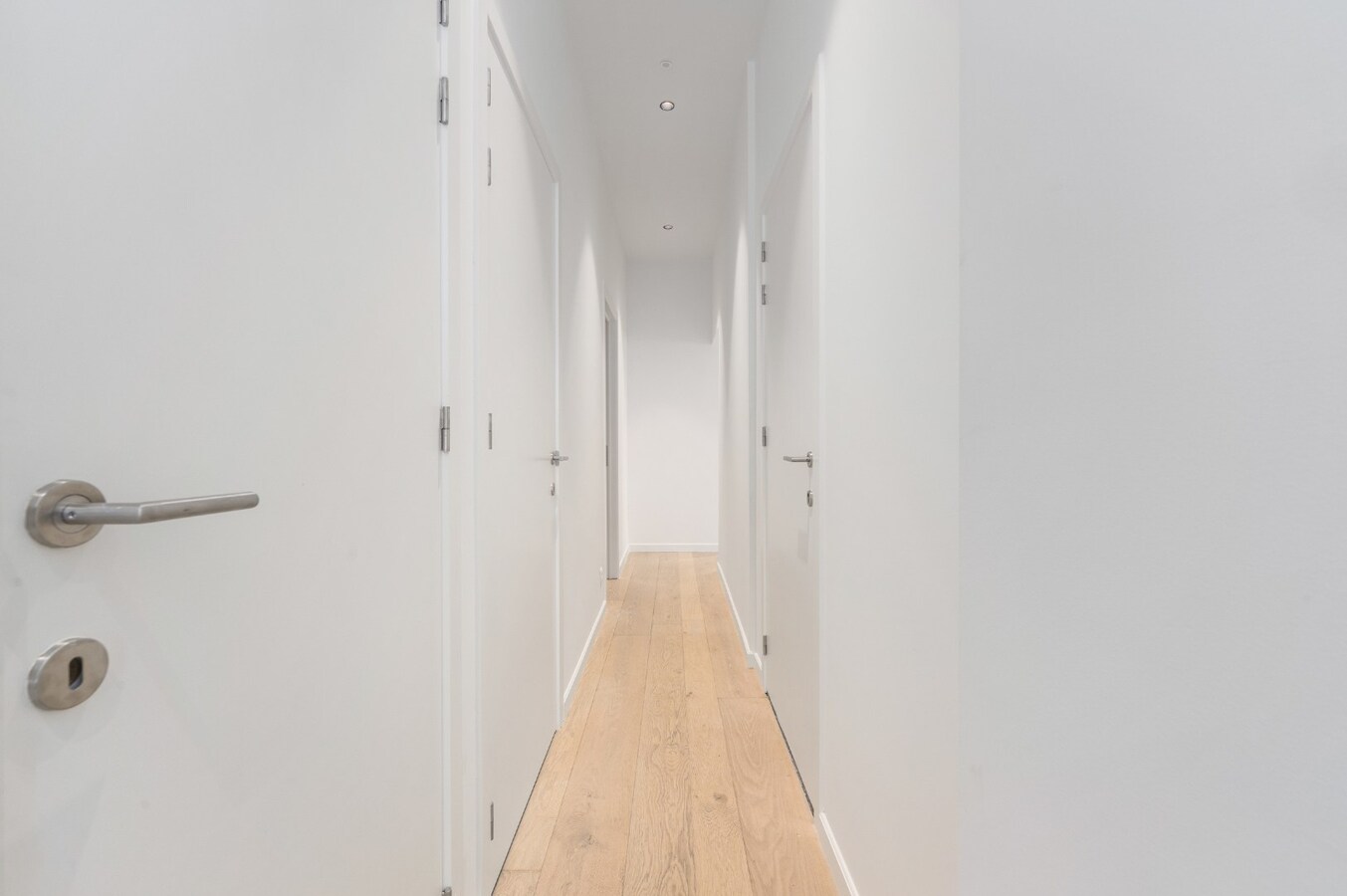 Luxueuze totaalrenovatie | ruim 2 slaapkamer appartement 