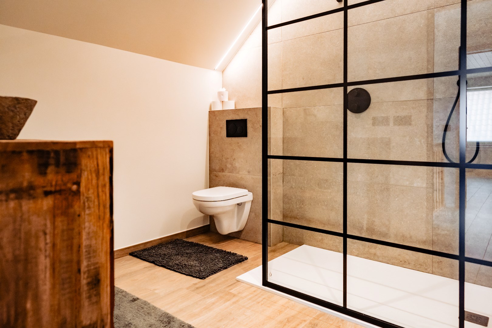 Woning met 3 slpks, tuin én stal  op 1.105 m² te lembeke 