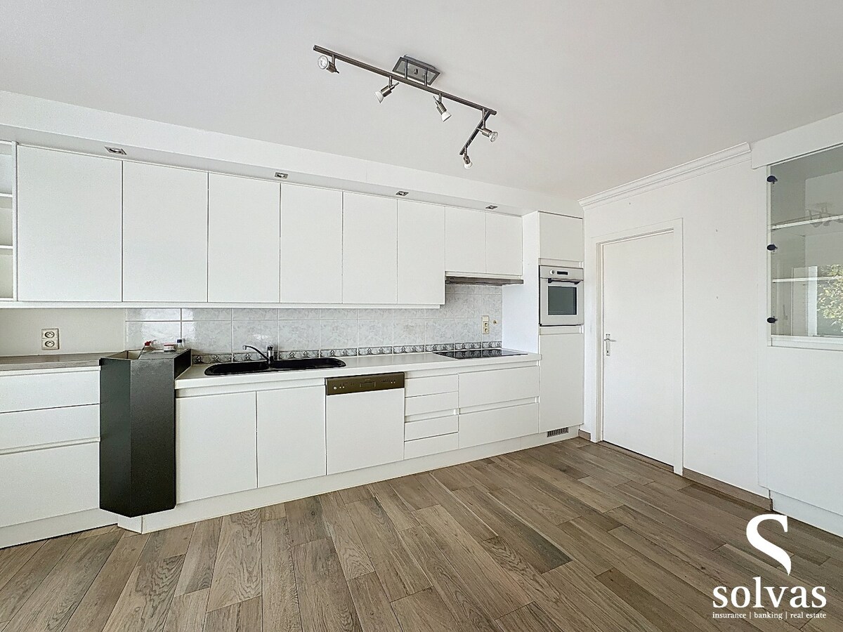 Stijlvol en lichtrijk appartement in het centrum van Maldegem 