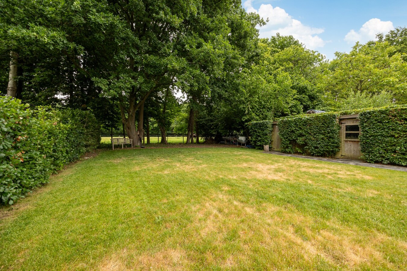 Moderne villa met zwembad op een toplocatie te Schilde! 