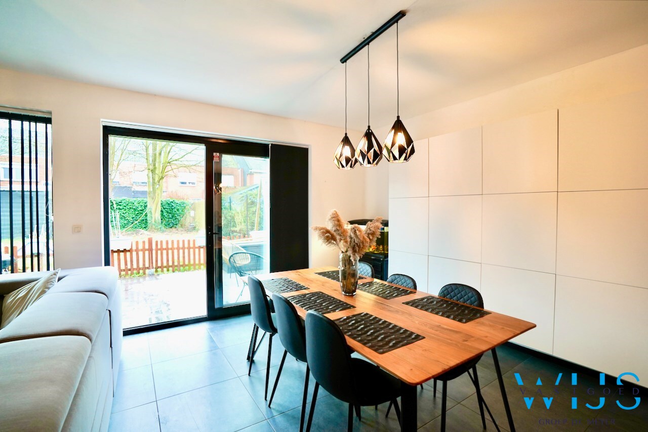 Instapklaar &amp; energiezuinig woonhuis te Zelzate ! 