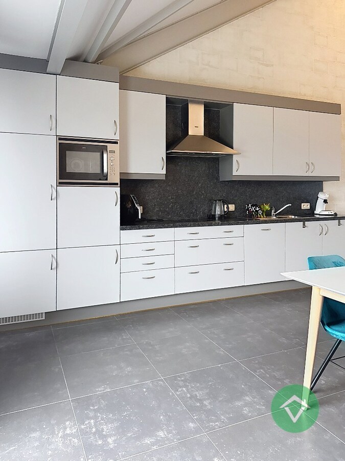 Lichtrijke Loft met 1 slaapkamer te Oostende 