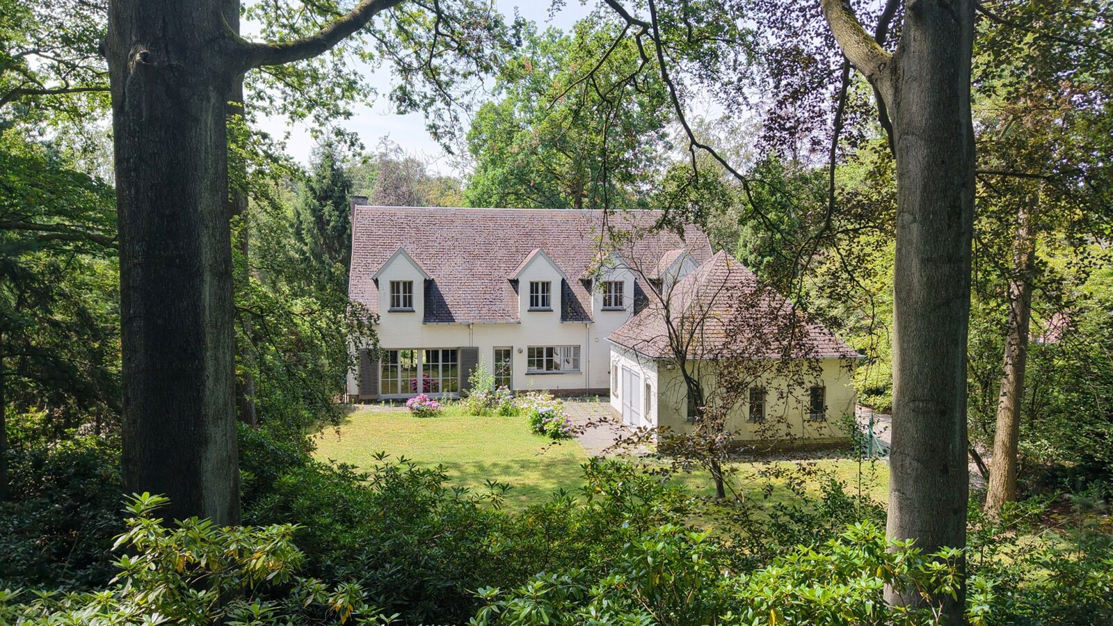 Met optie - reservatie villa - Schoten