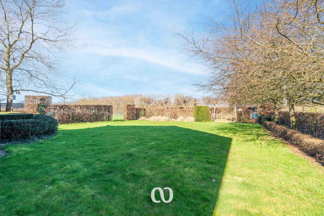 Bijzondere architectenwoning in groene en rustige omgeving 