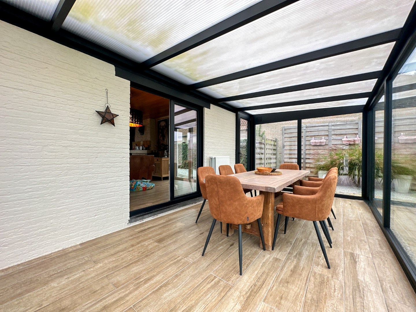 Toffe instapklare woning, 3 slpk, garage, tuin, gunstige gelegen in Gistel 