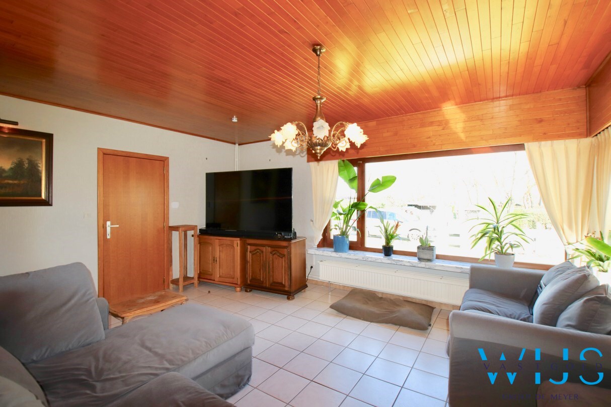 Enorm goed gelegen bungalow op een TOPperceel van 849 m² 