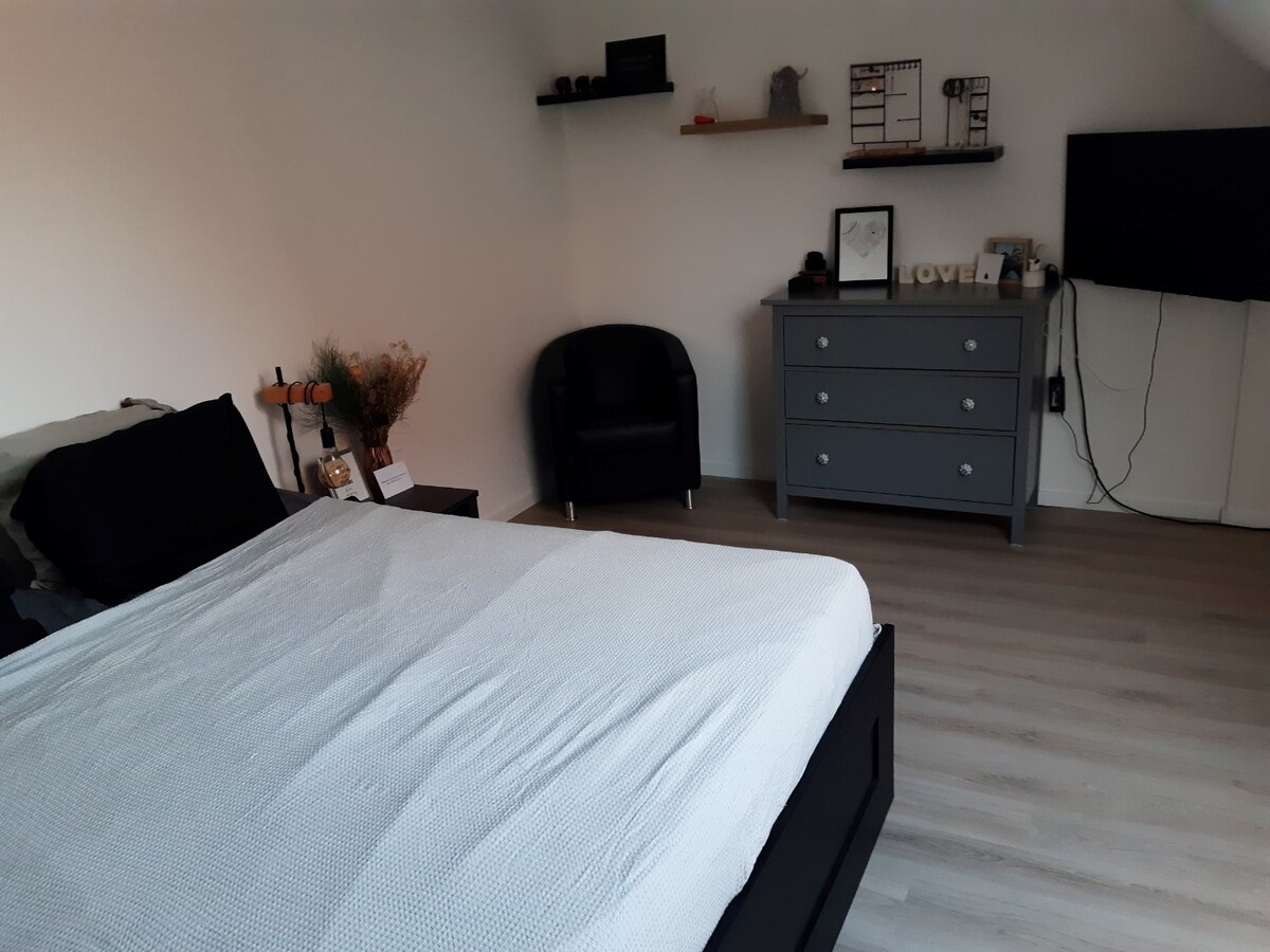 Lichtrijke, eigentijdse  Half Open Bebouwing. 