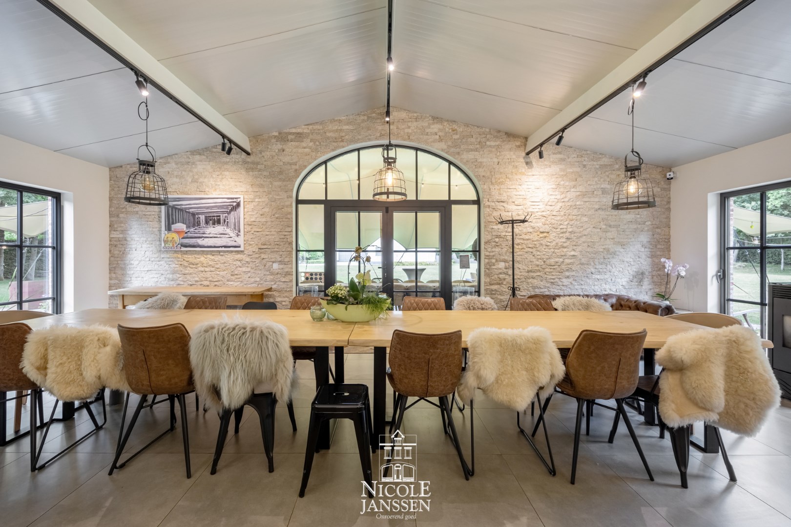 Bijgebouw van 109m²