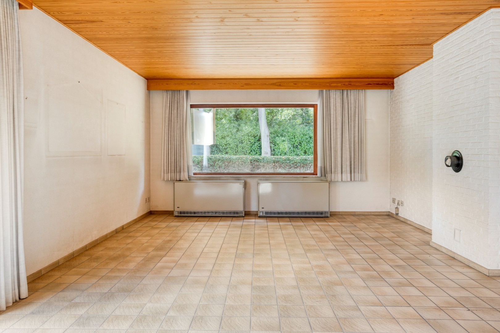 Ruime gezinswoning met grote tuin op perceel van 10a 29ca in Oud-Heverlee – bewoonbare opp. 226 m² 