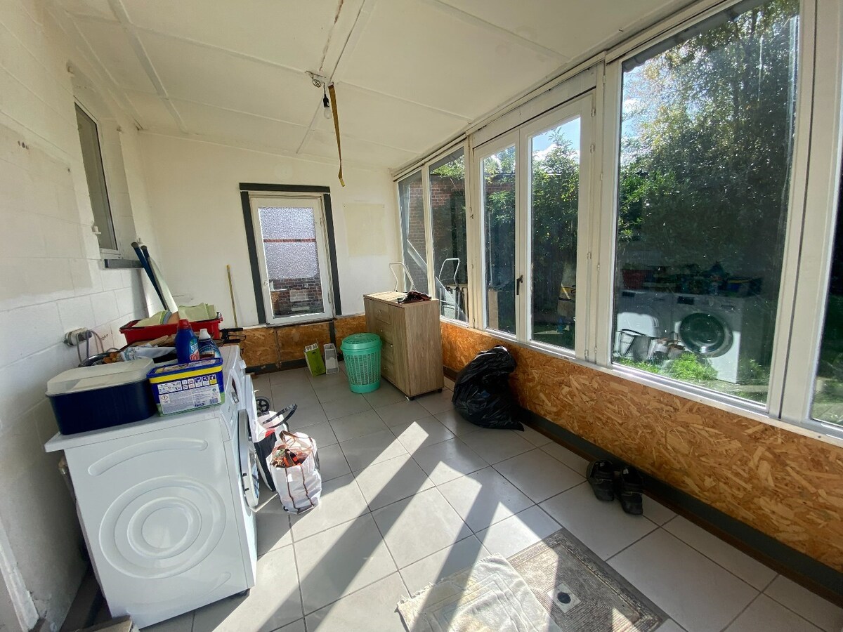 Vrijstaande woning op ruim perceel van 896m² 