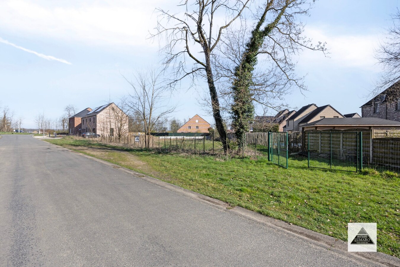 Lanklaar : Residentieel gelegen bouwperceel voor open bebouwing- nabij oude Kanaalarm 