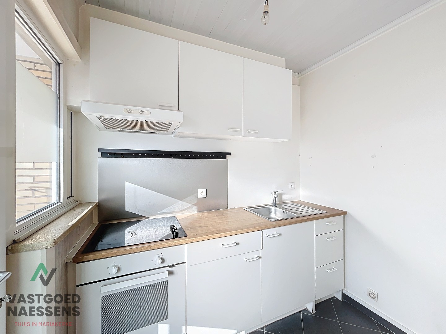 Prêt à emménager, appartement d'une chambre dans un quartier résidentiel calme. 