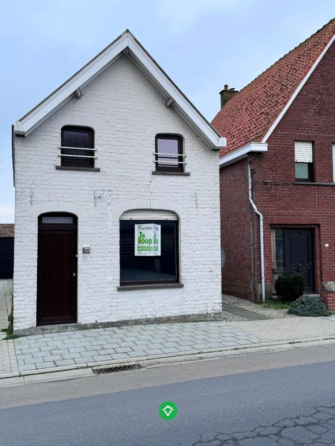 Woning met garage te Eernegem 