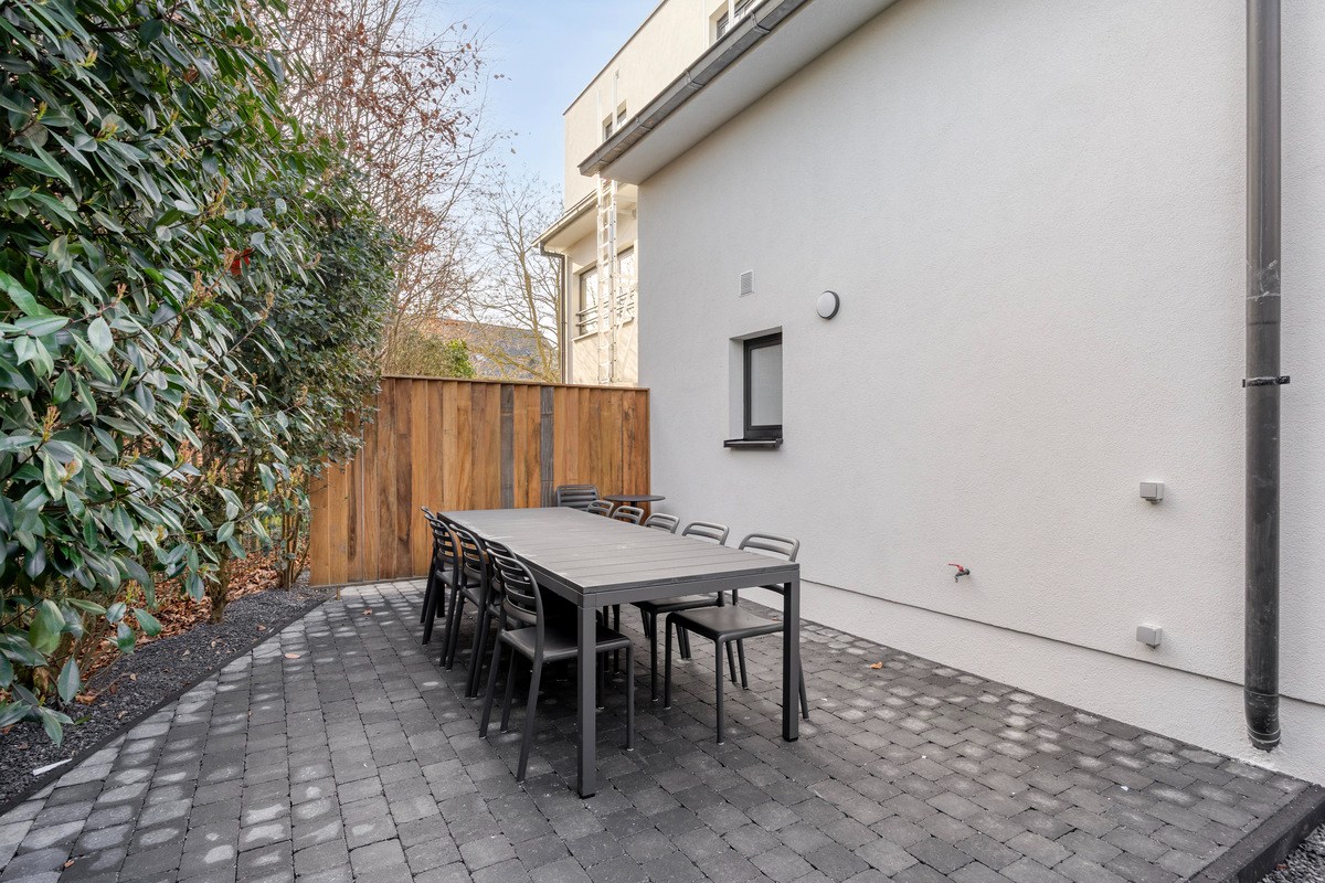 Volledig gerenoveerd en gemeubelde studentenkamer met privé badkamer en tuin - EPC A! 