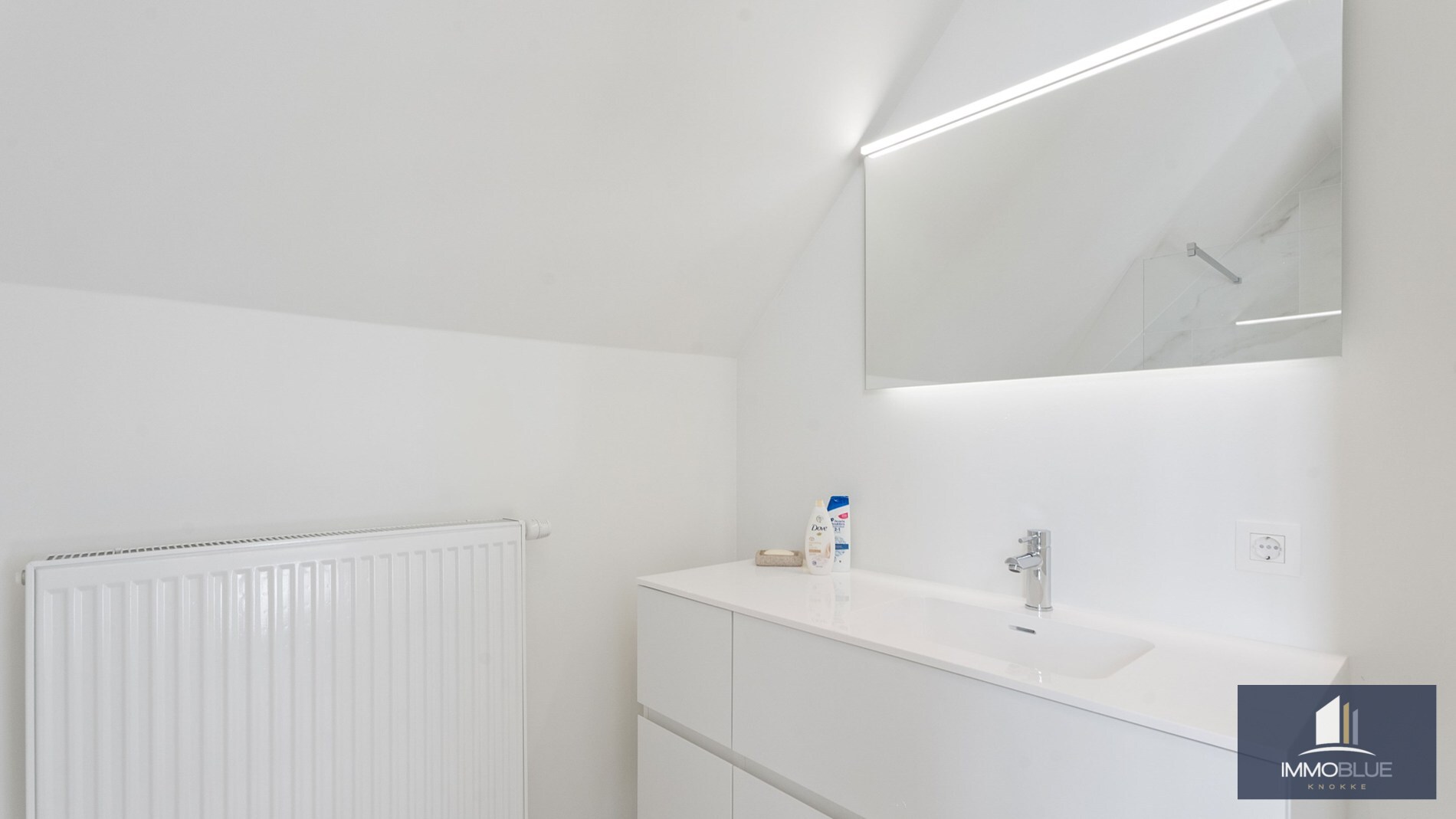 Exclusieve villa gelegen in een rustige, residentiële wijk . 