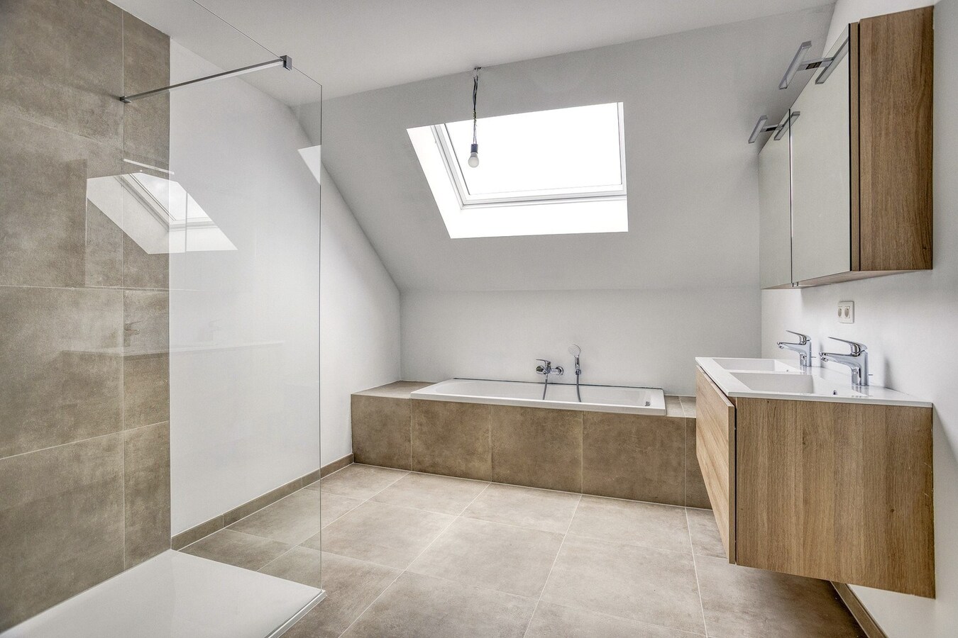 Ruime duplex met 3 slaapkamers 