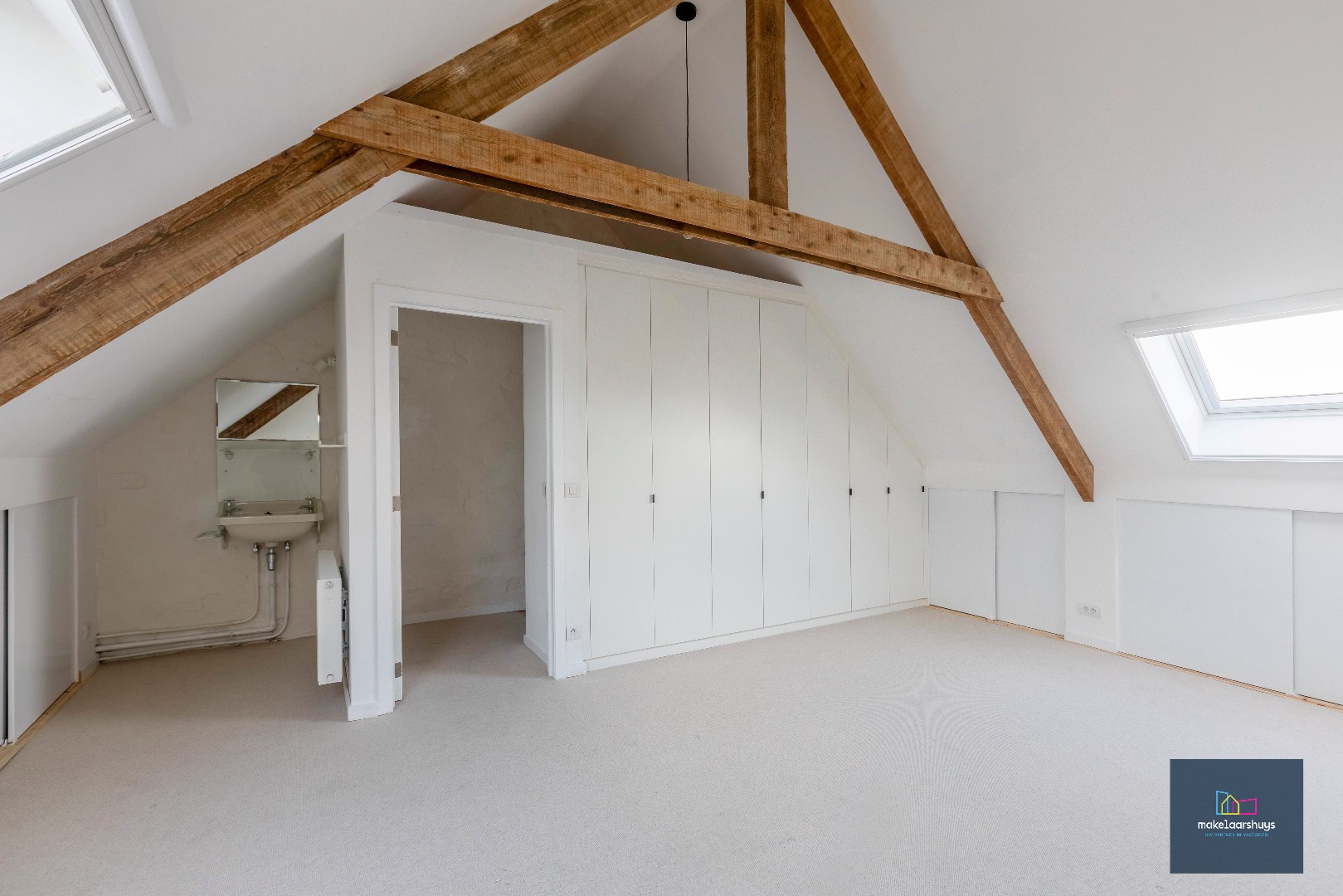 Instapklare eigendom met tuin te Mariakerke 