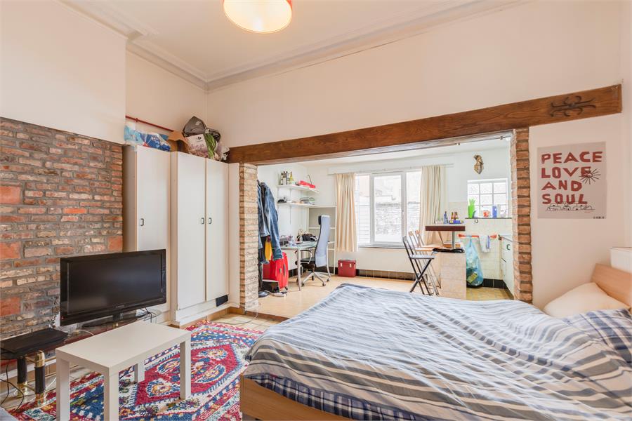 Interessante opbrengsteigendom met 16 entiteiten 