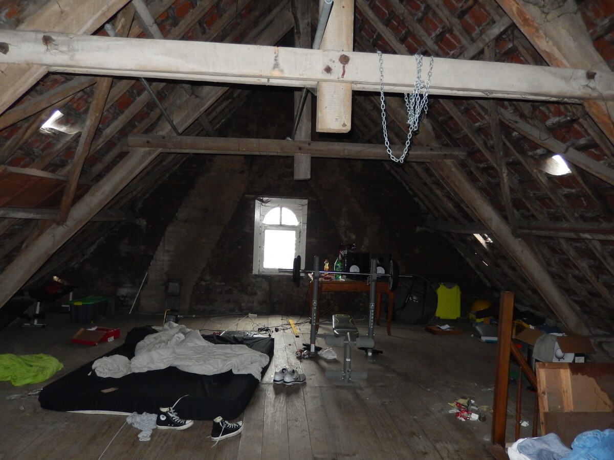 Beleggingsgrond of te renoveren woning 