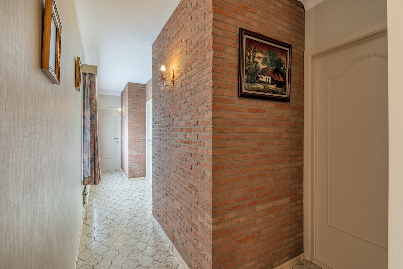 Ruime gelijkvloerse woning met 3 slaapkamers. 