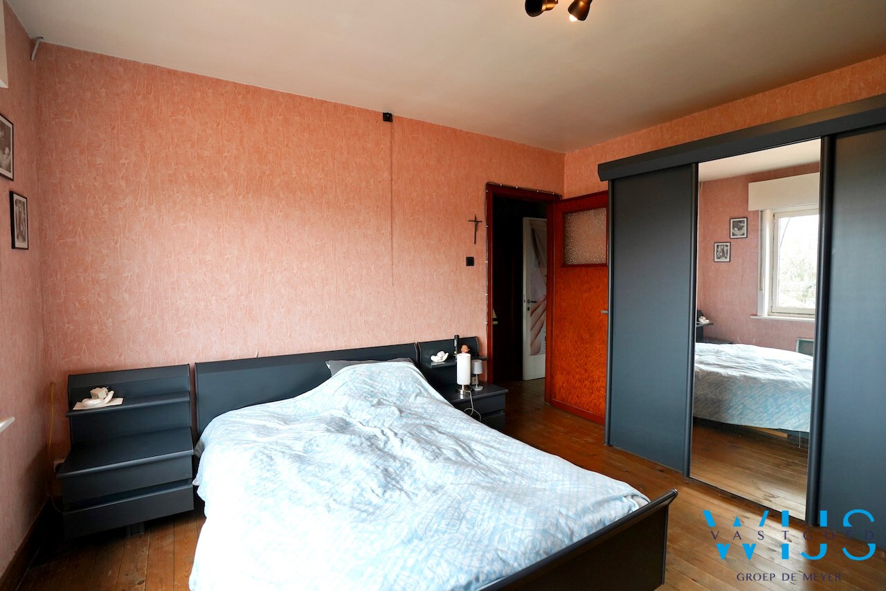 Te renoveren karaktervolle gezinswoning te Eeklo ! 