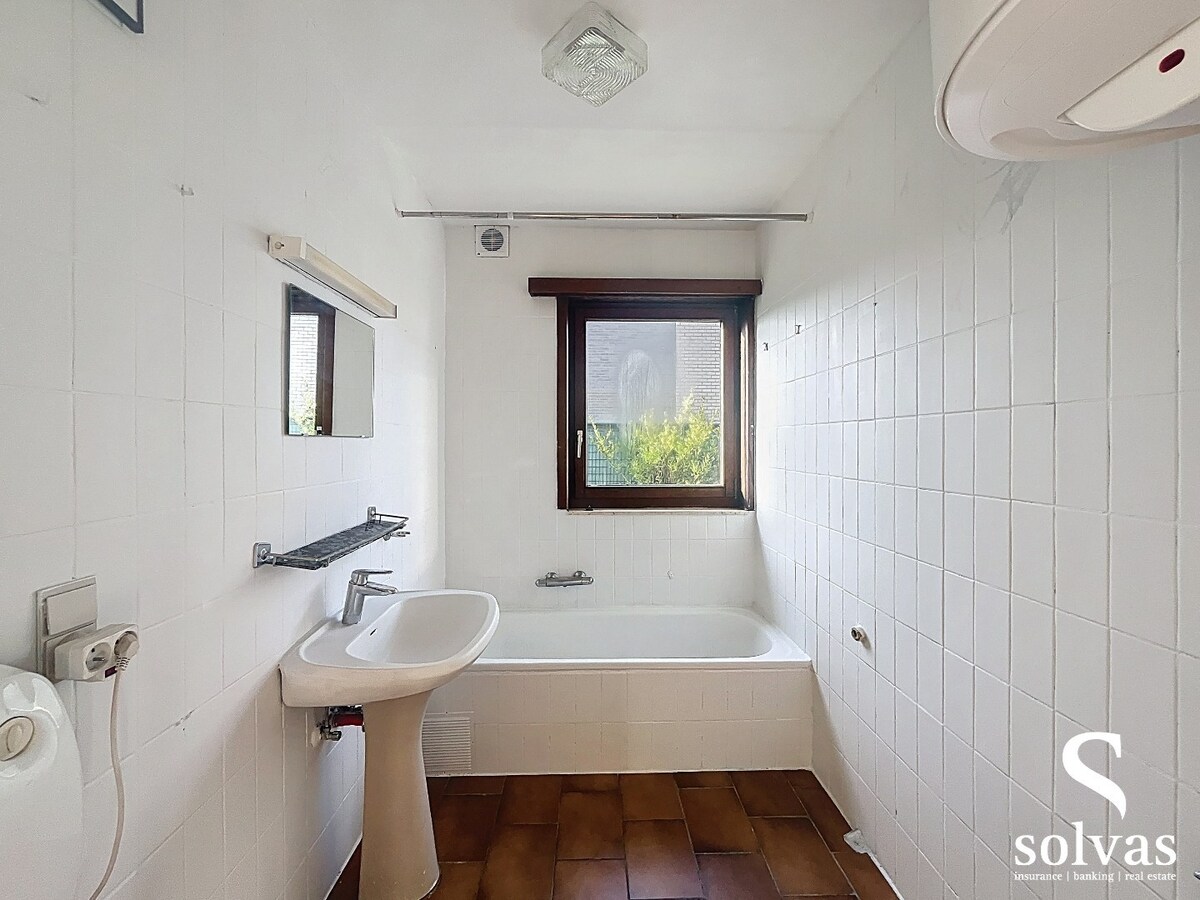 TWEE SLAAPKAMER APPARTEMENT MET GARAGE TE WONDELGEM! 