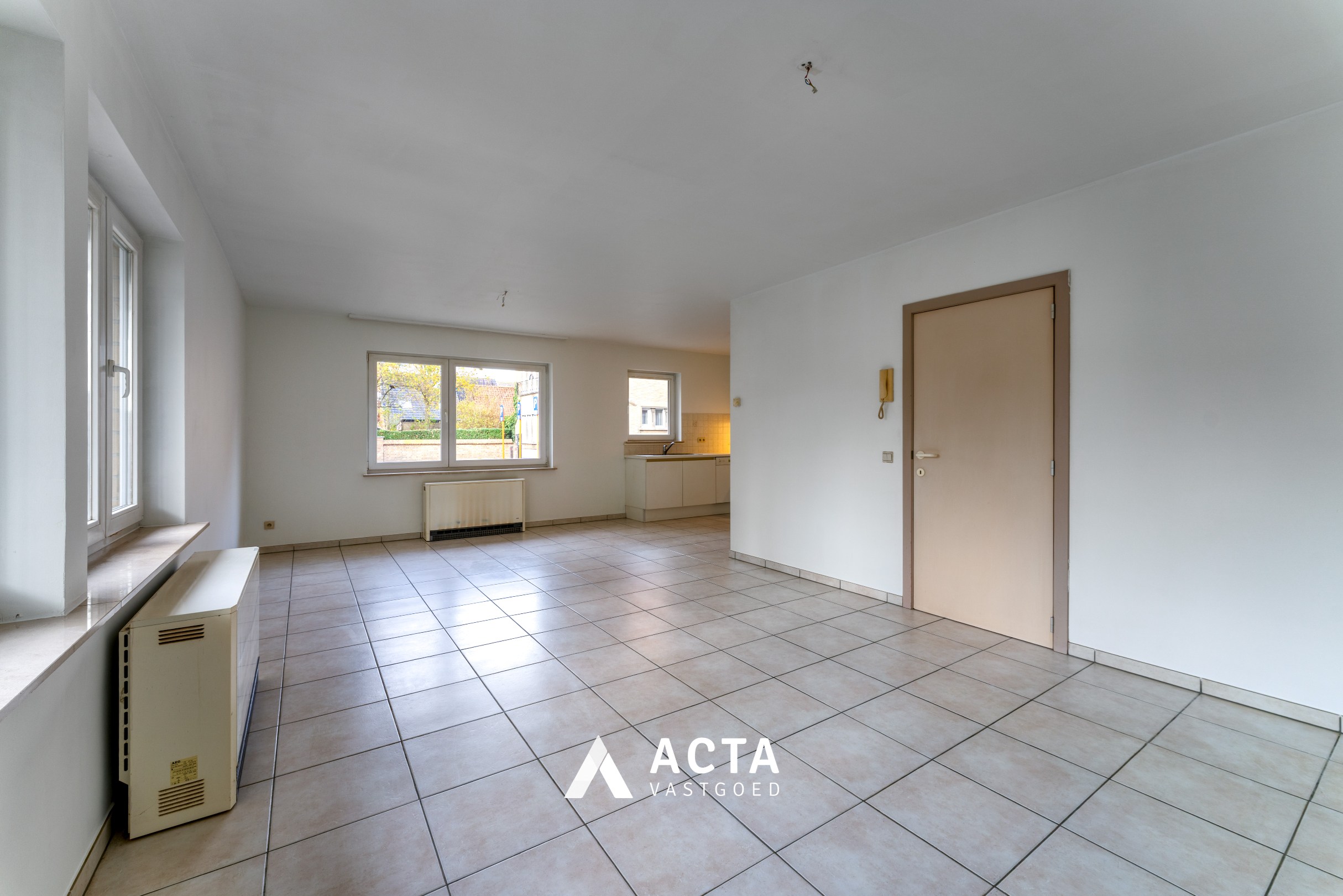 Instapklaar hoekappartement in rustige wijk 