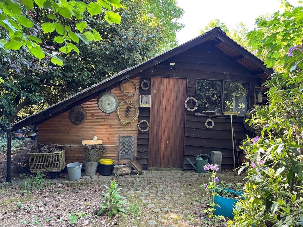 Ruime woning op prachtig perceel van 1.250 m² in ’s Gravenwezel – Zonnebos 
