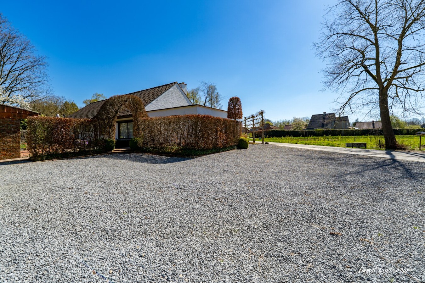 Rustig gelegen woning met bijgebouwen op ca. 3.990 m2 te Balen (Optie aankoop aanpalend weiland van ca. 8.235 m2) 