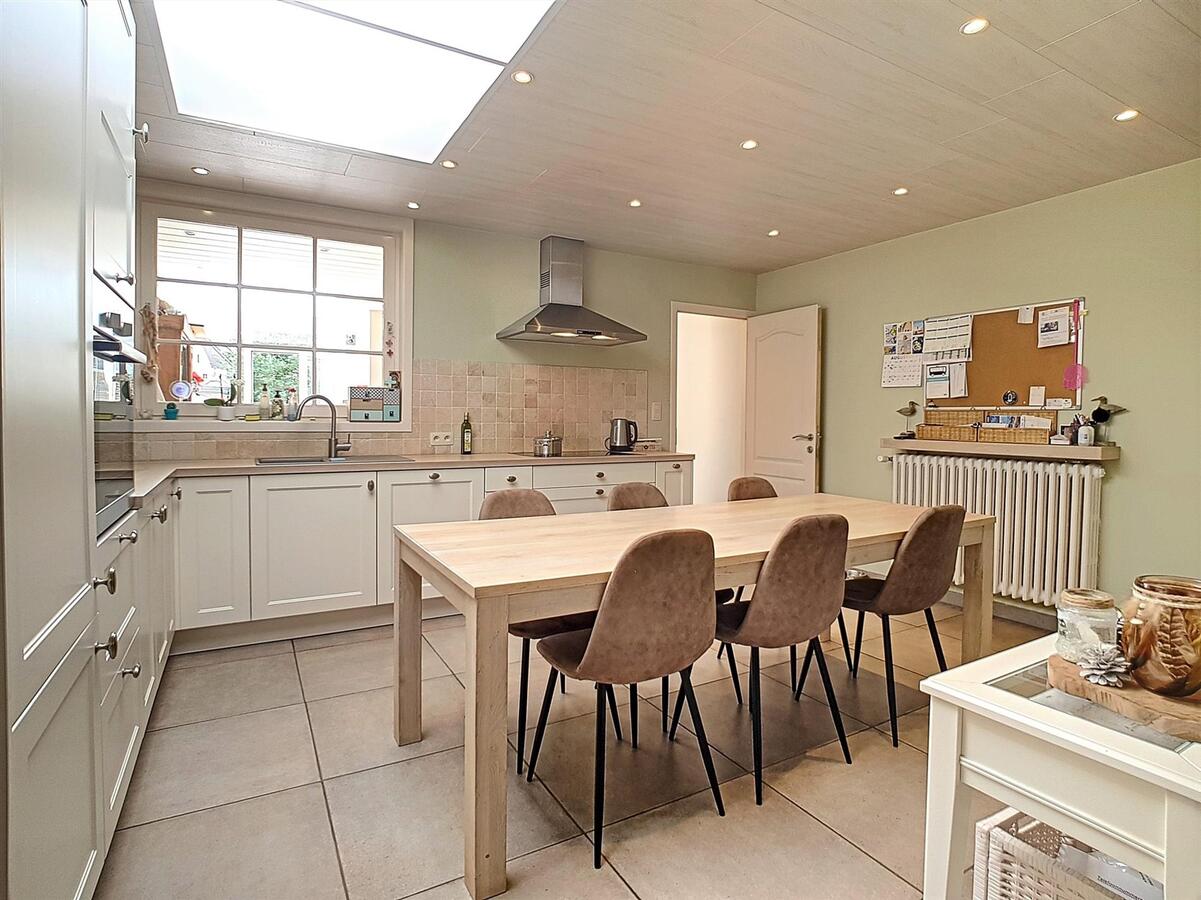 Aangename, volledig gerenoveerde en ruime gezinswoning - Zeebrugge 