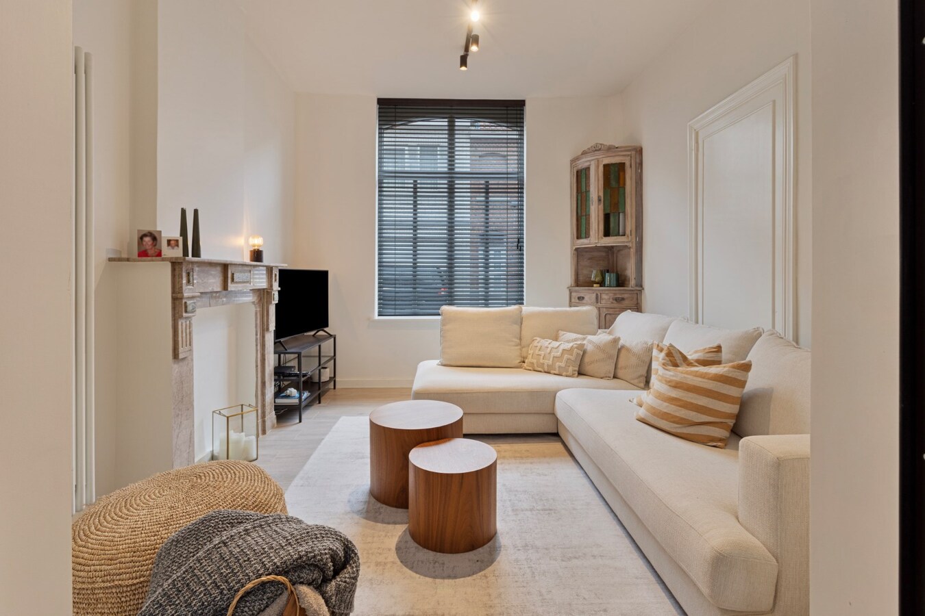 Volledig gerenoveerde en instapklare burgerwoning - 3slpks 