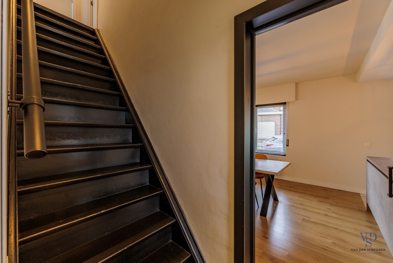 Stijlvol gerenoveerde woning. 