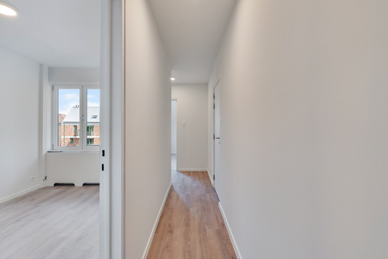 Stijlvol gerenoveerd appartement met moderne uitstraling in het centrum van Maaseik! 