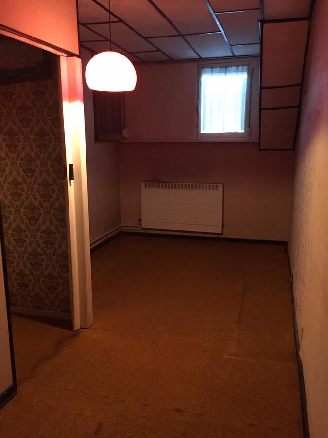 RUIME TE RENOVEREN WONING MET TUIN OP ZUCHT VAN ZEE NABIJ STRAND MARIAKERKE 