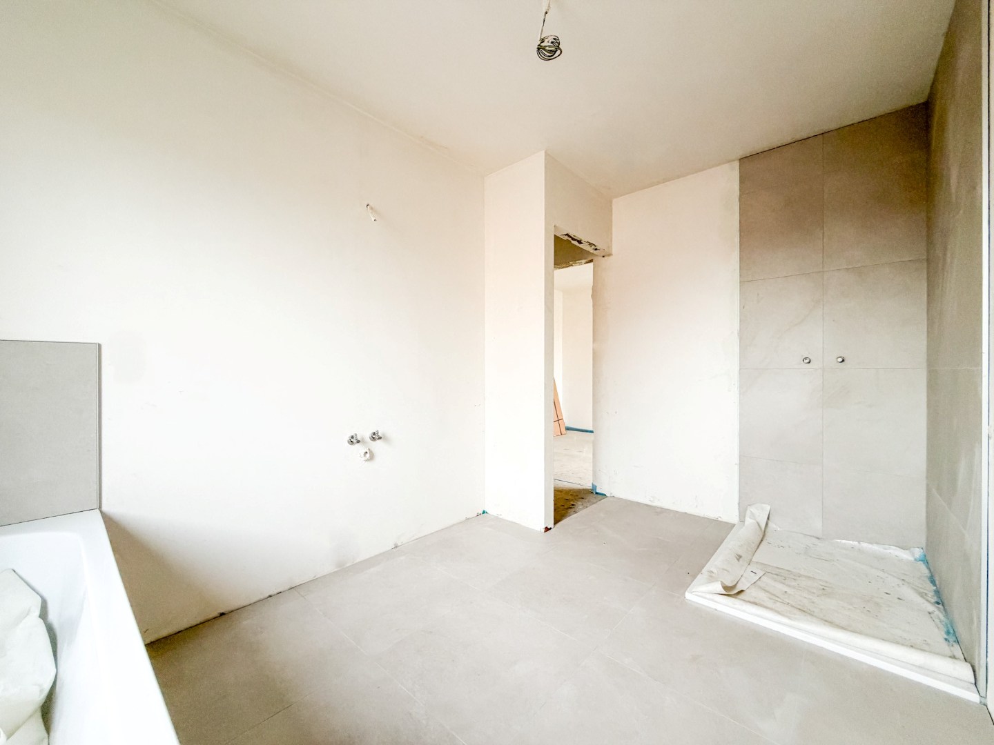 Rustig gelegen energiezuinige nieuwbouwwoning met 4 slpk, op ruim perceel, Torhout. 