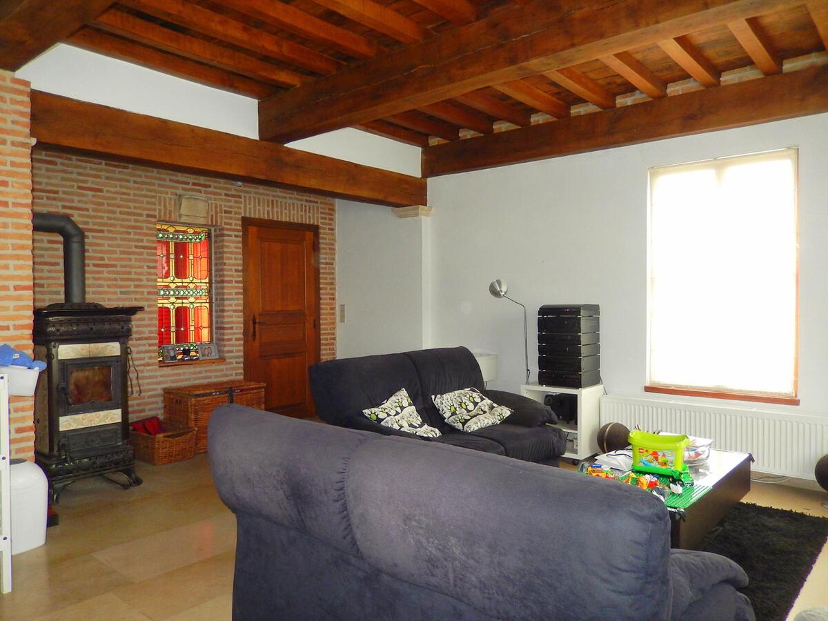 Charmante woning met tuin, garage en carport te Zuienkerke 