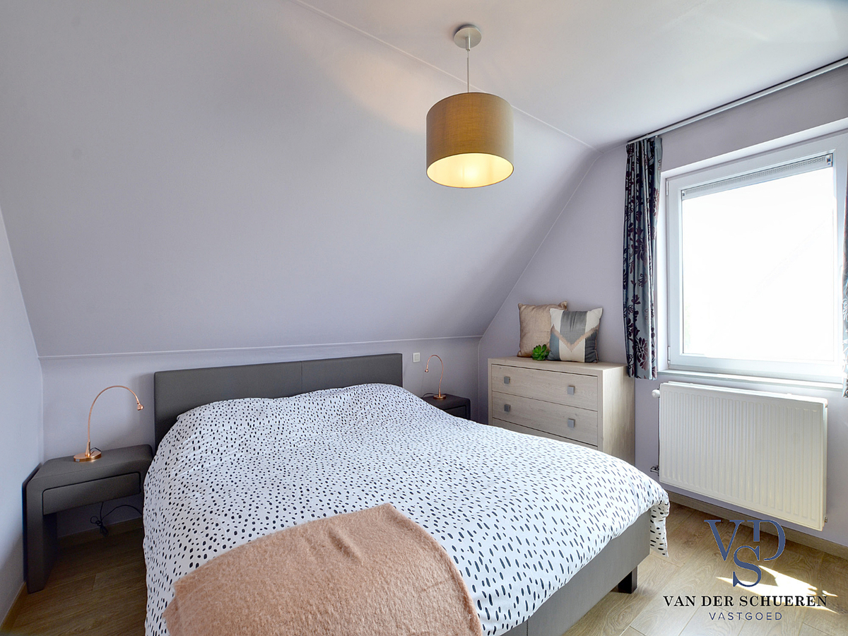 Eigentijdse, energiezuinige Open Bebouwing. Tijdloos én praktisch ! 