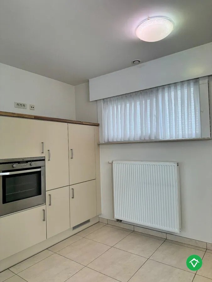 Alleenstaande woning met 3 slaapkamers en garage te Koekelare 