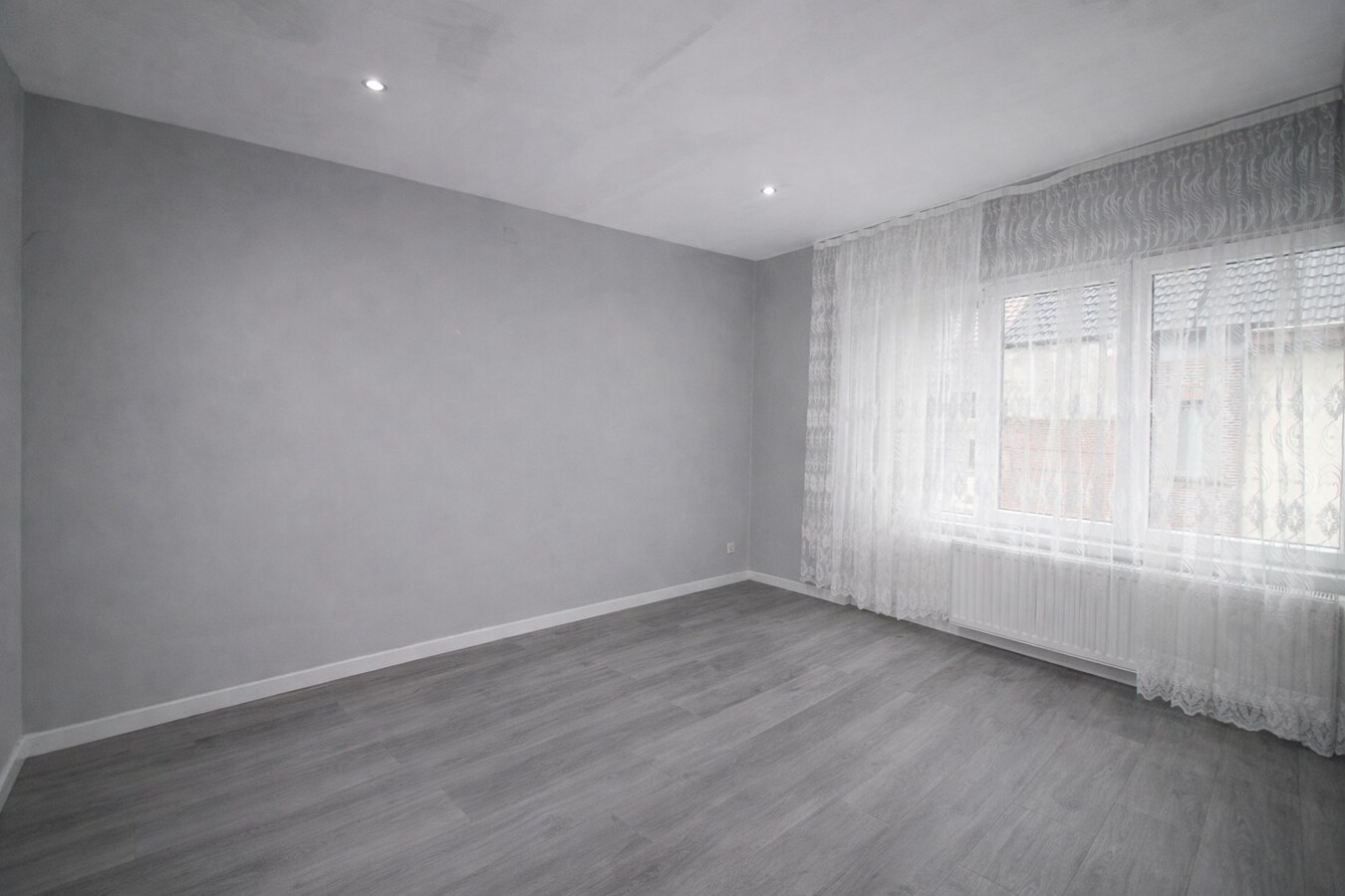 Te koop: Instapklare centraal gelegen gezinswoning met 4 slaapkamers én EPC B in hartje Sint-Niklaas! 