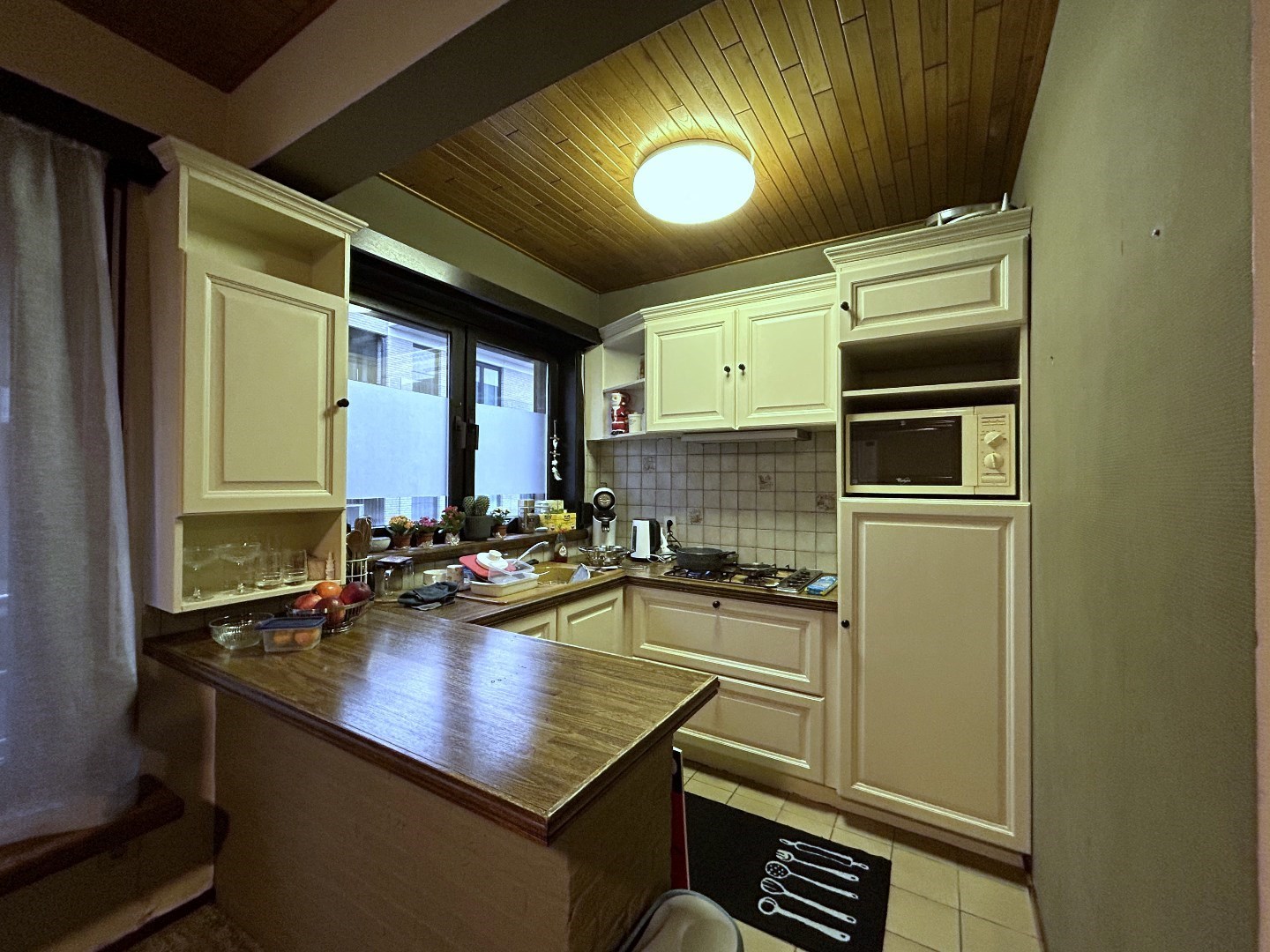 Opbrengsteigendom met 3 appartementen in centrum Geel 