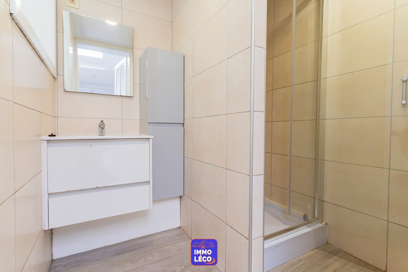 Maison avec jardin, située à deux pas du parc de Mouscron. 