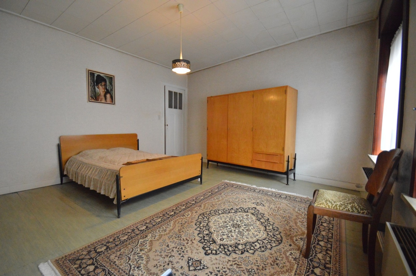 Te renoveren hoekwoning met garage - Heist 