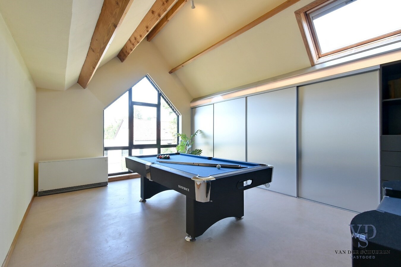 Uitzonderlijke eigendom in uitzonderlijke omgeving. 