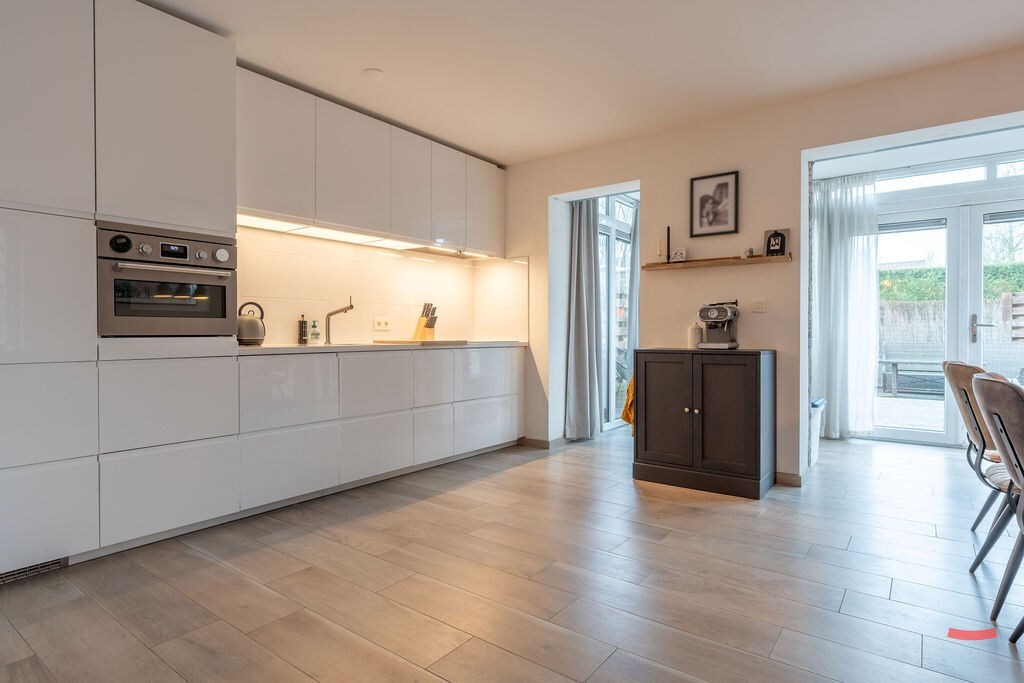 Benedenwoning verkocht in Ravels