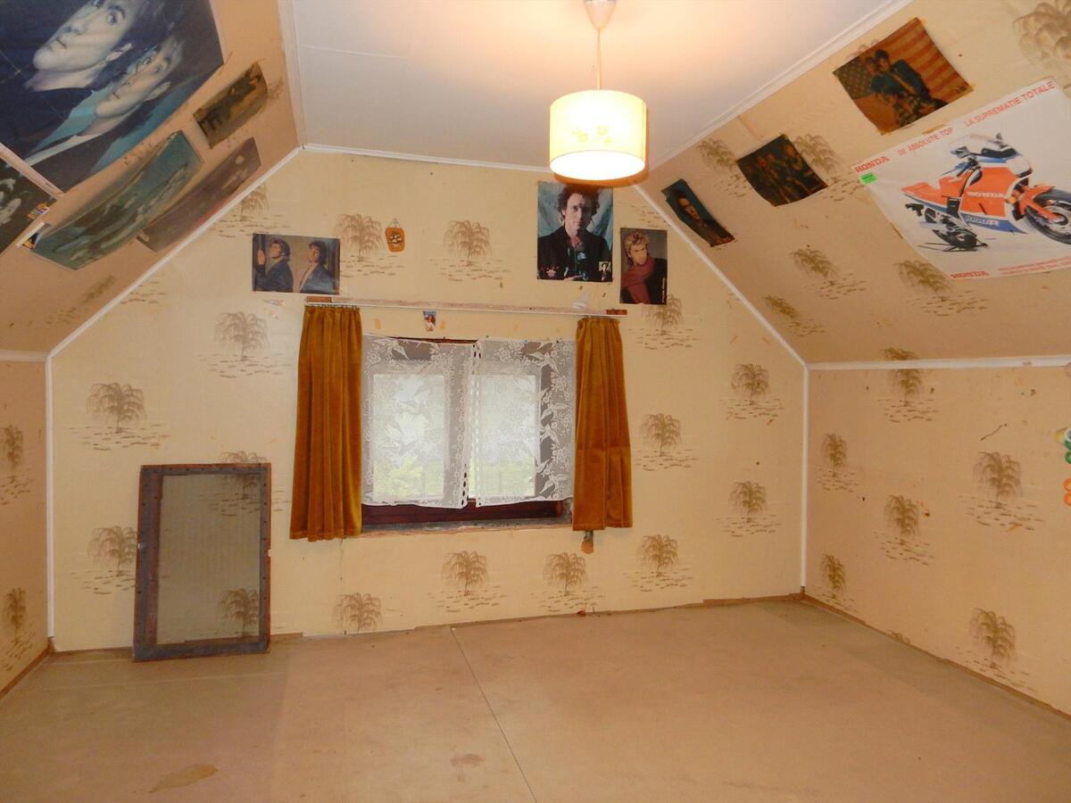 Te renoveren woning met landelijk uitzicht 