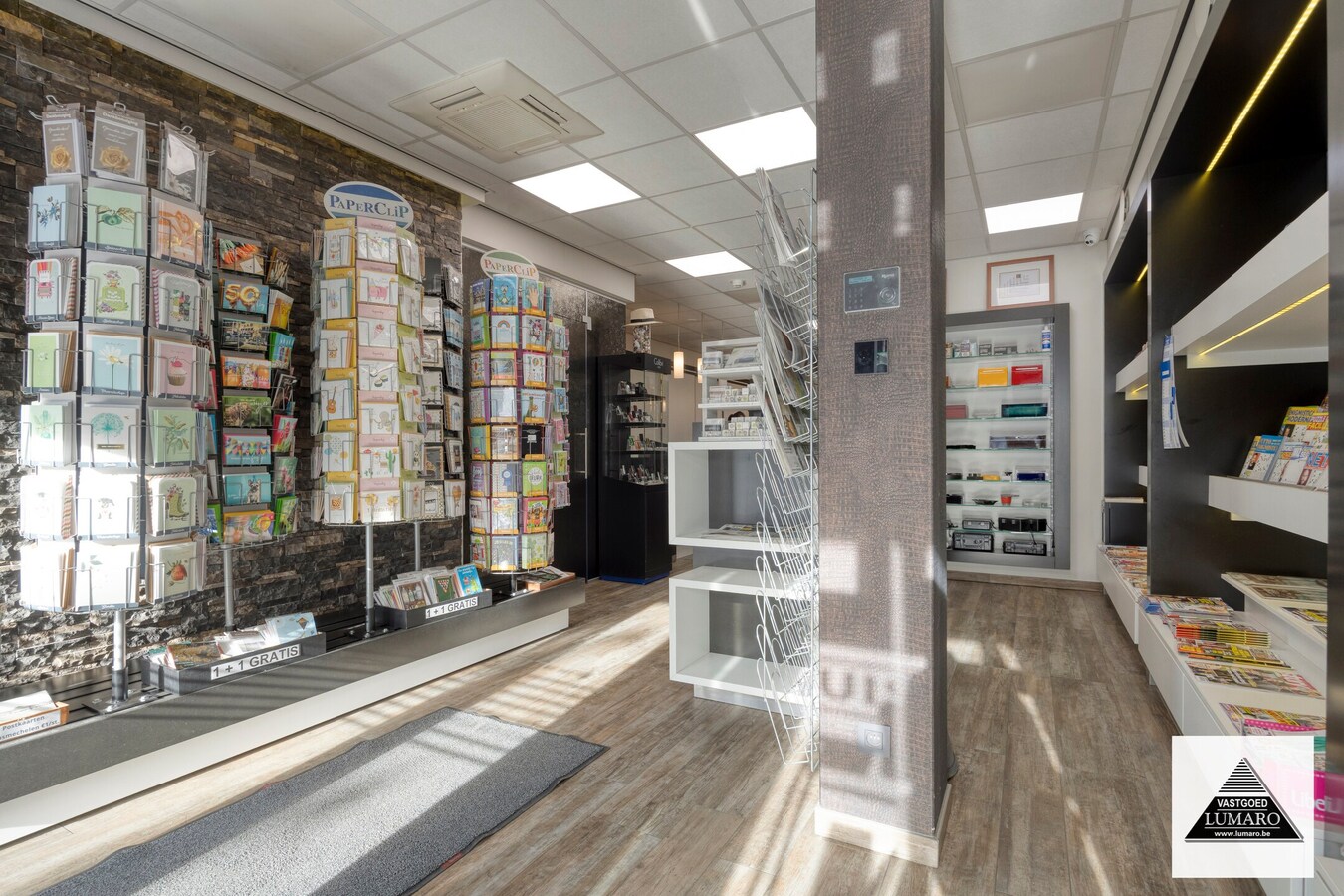 Handelspand in commercieel centrum – overname kranten- en tabakszaak - sigaren 