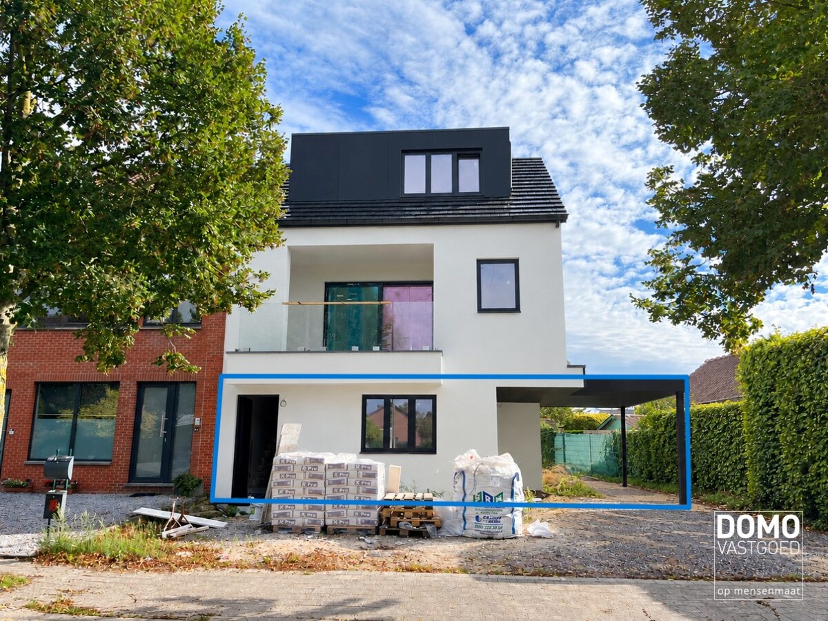 GELIJKVLOERS NIEUWBOUWAPPARTEMENT MET TUIN IN HASSELT 